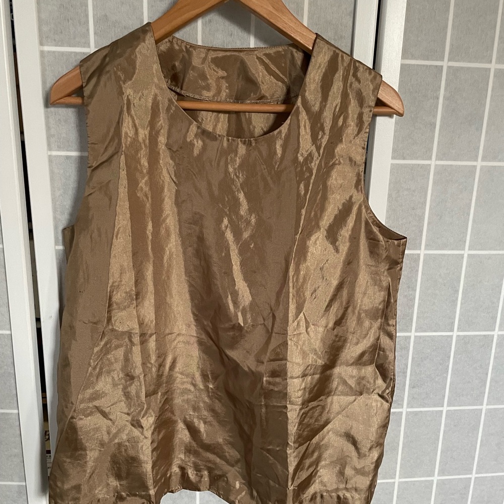 Elegant Gold Sleeveless Top